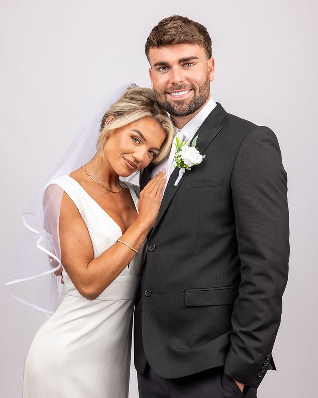 Love Island’s Molly and Tom Clare Open Up About Their Mallorca Wedding