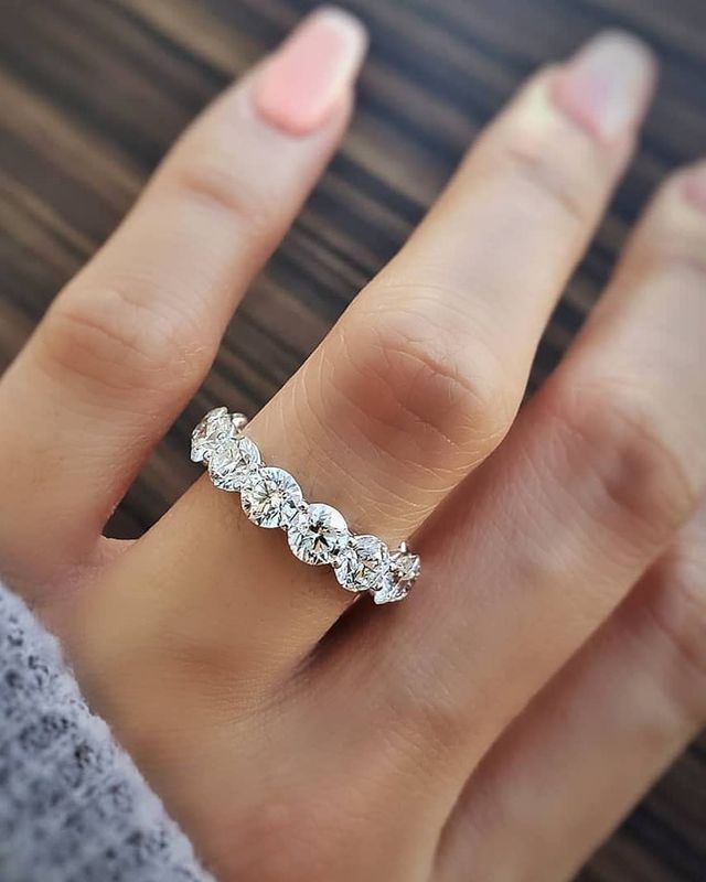 diamond-mansion-custom-vs-ready-made-eternity-rings