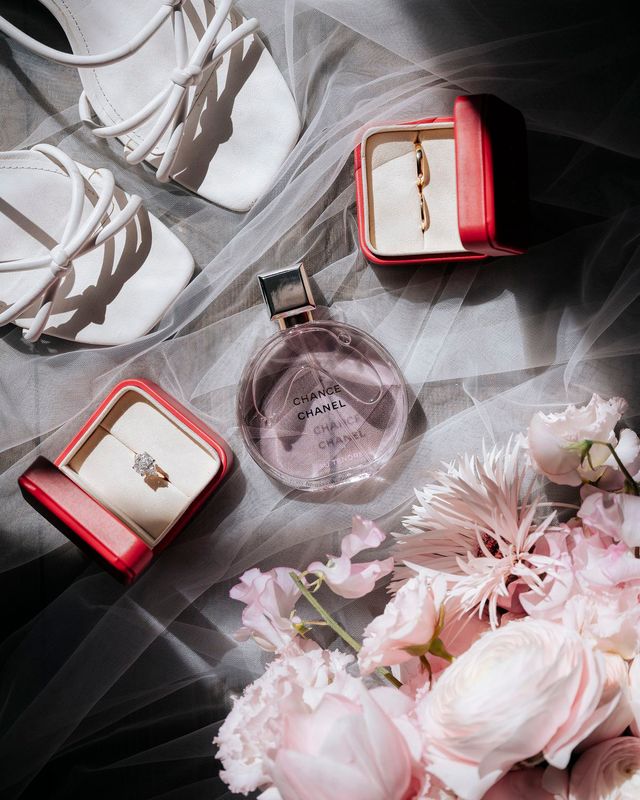Chance by Chanel spring wedding perfume and pink bridal bouuqe