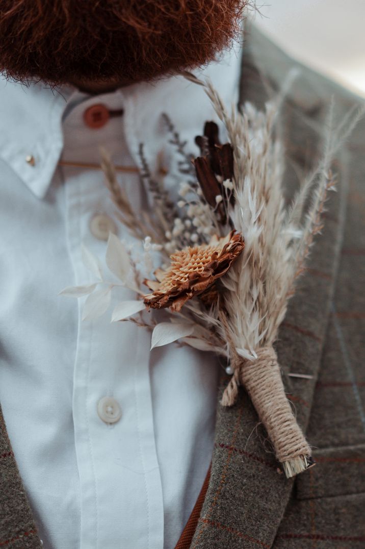 Dried flower groom buttonhole by Shida Preserved Flowers 