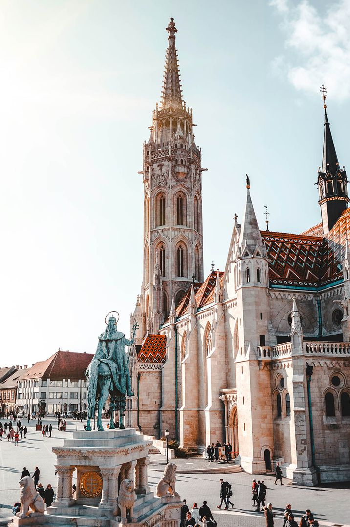 Budapest city centre including historic buildings by Florian Van Duyn