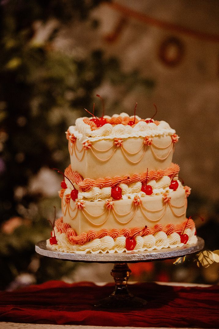 Heart shaped retro wedding cake perfect for Galentine's theme day 