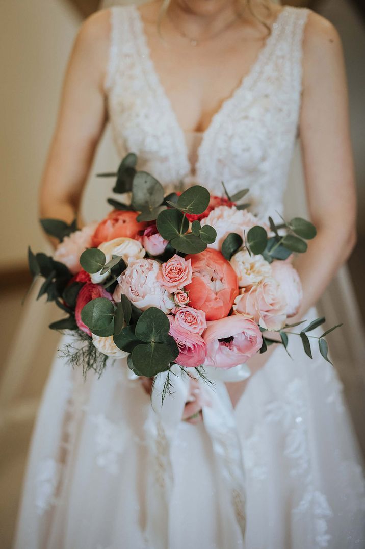 Pink peony bouquet fro pink colour palette theme weding 