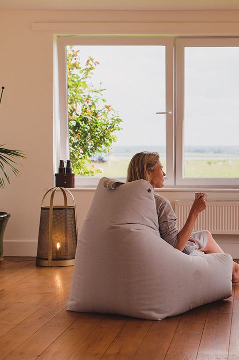 elmley-nature-reserve-relaxing-beanbag-area