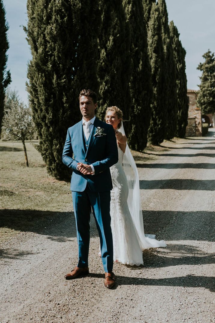 Destination wedding in Tuscany with first look between bride and groom 