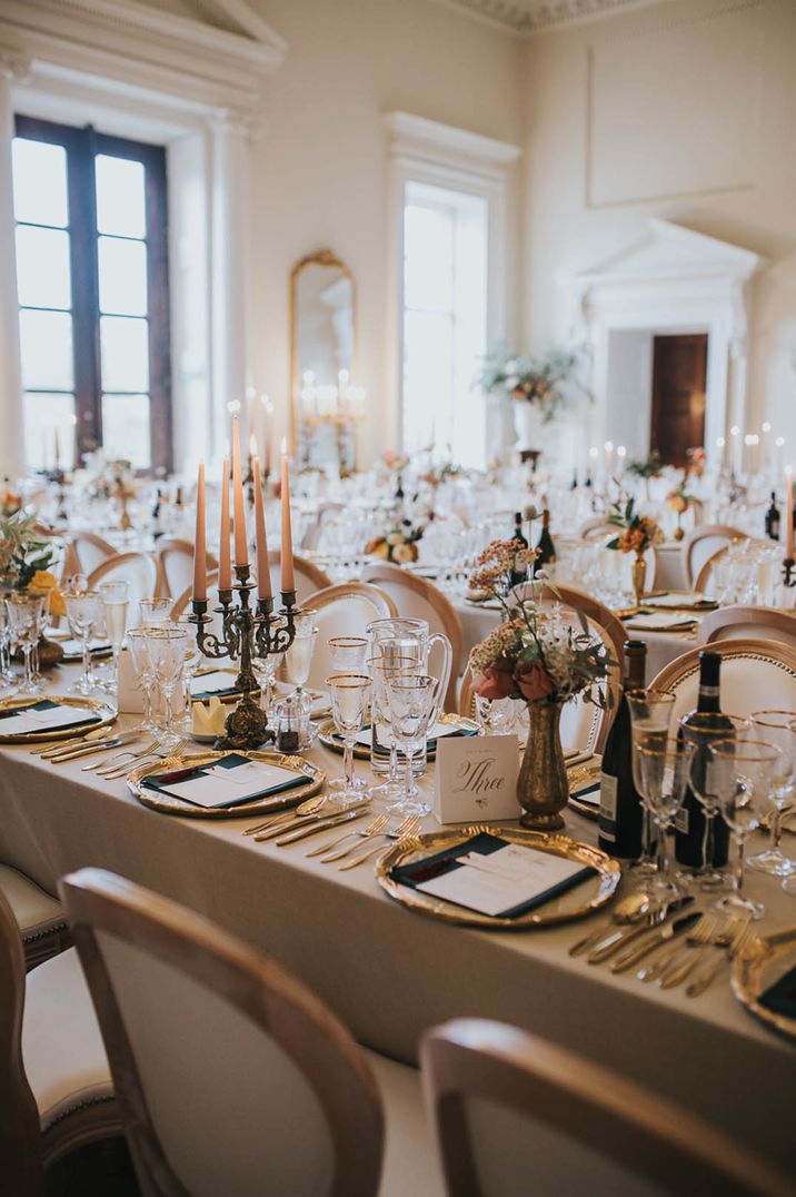 Oxfordshire wedding venue, Kirtlington Park with a classic luxe styling with lots of gold details 