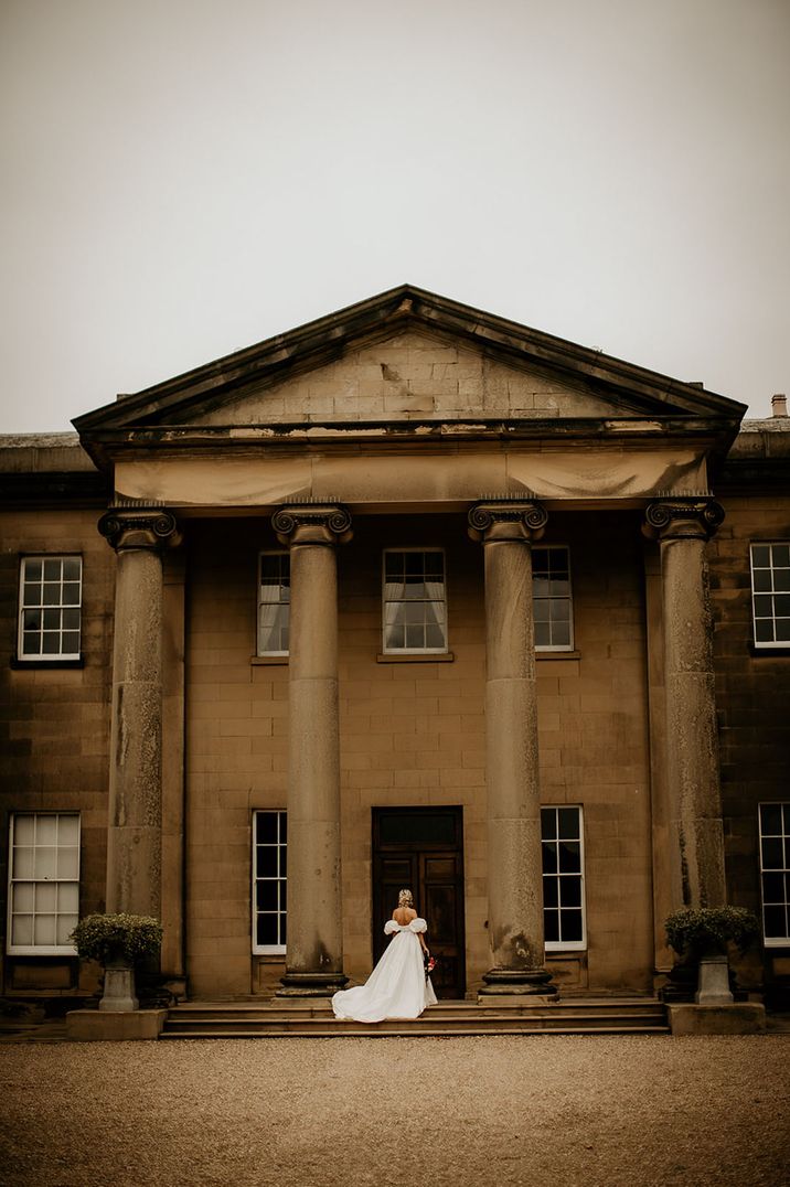 Rise Hall country house wedding venue with pillars 