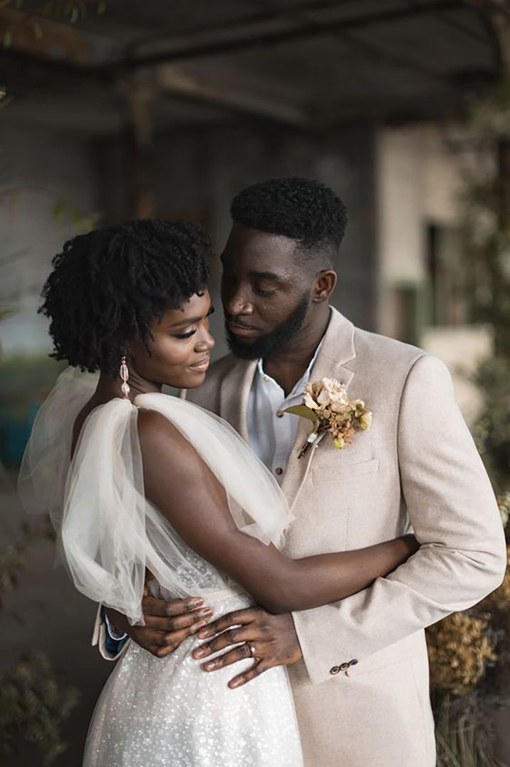 bride with afro kinky, coily wedding hair