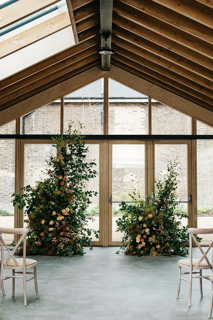 hackney-venues-hackney-glasshouse-altar-decorations