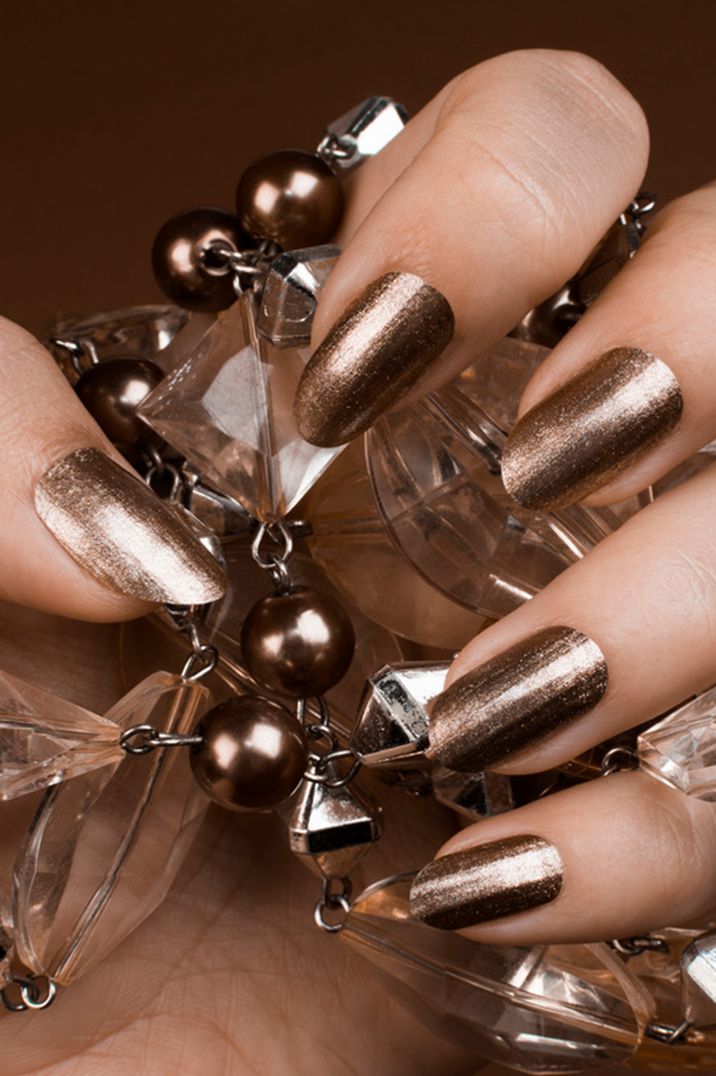 metallic-brown-wedding-nails