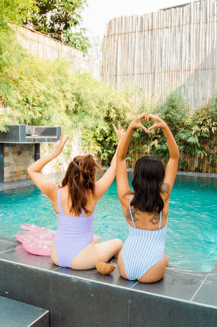 women-enjoying-the-pool