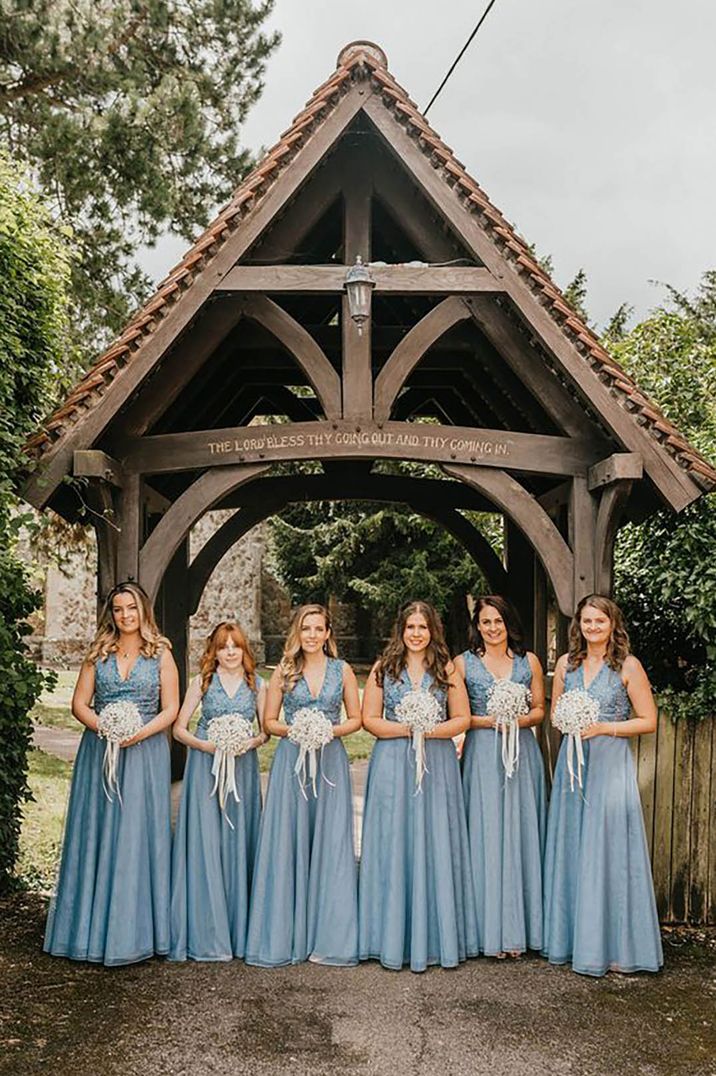 bridal-party-in-dusty-blue-bridesmaid-dresses