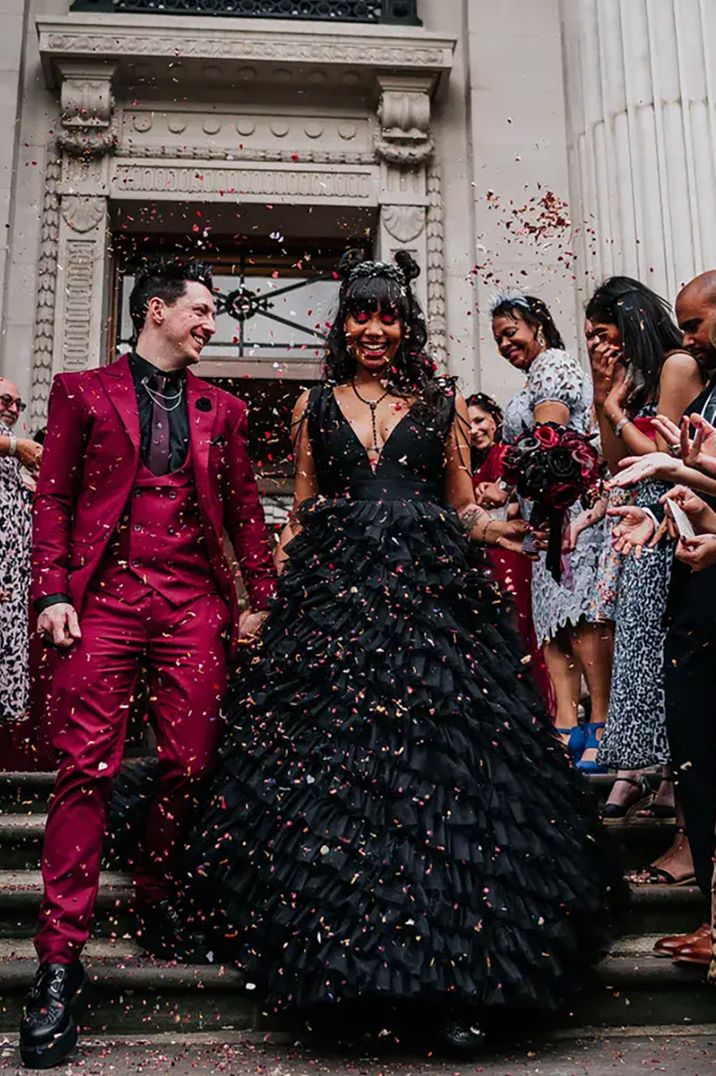 gothic-wedding-confetti-moment-who-pays-for-what-at-weddings