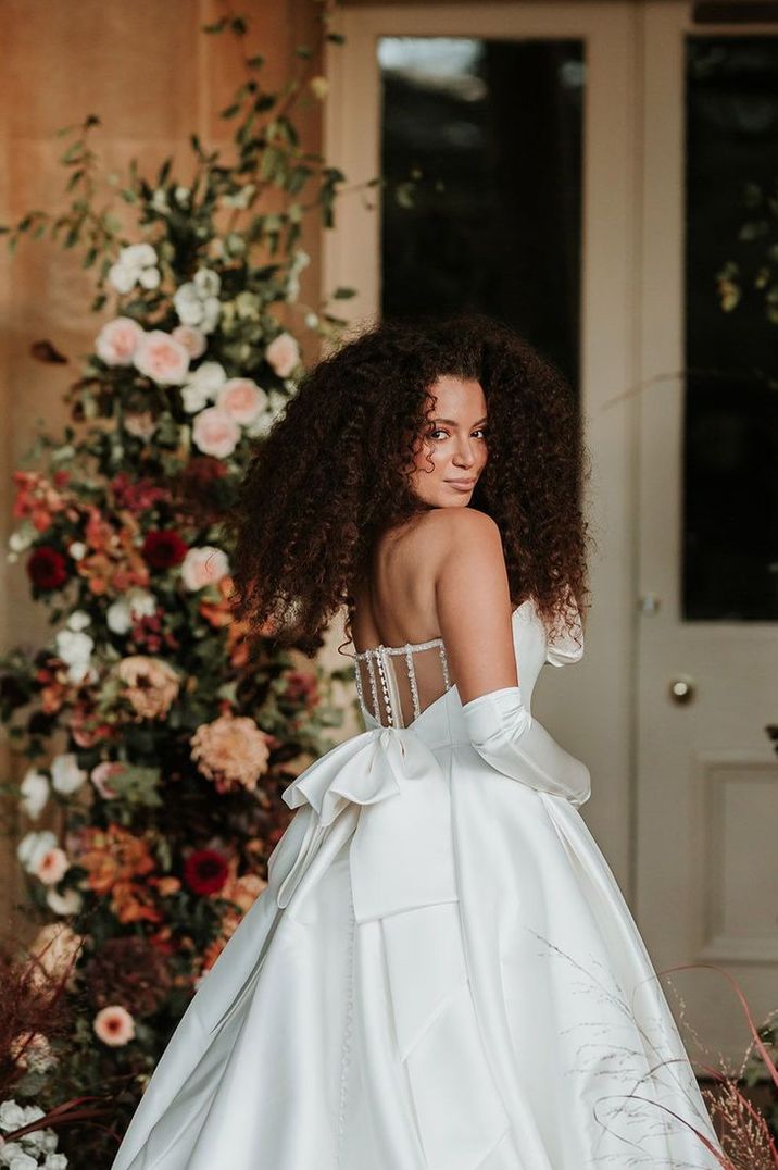 bride-with-long-curly-afro-hair