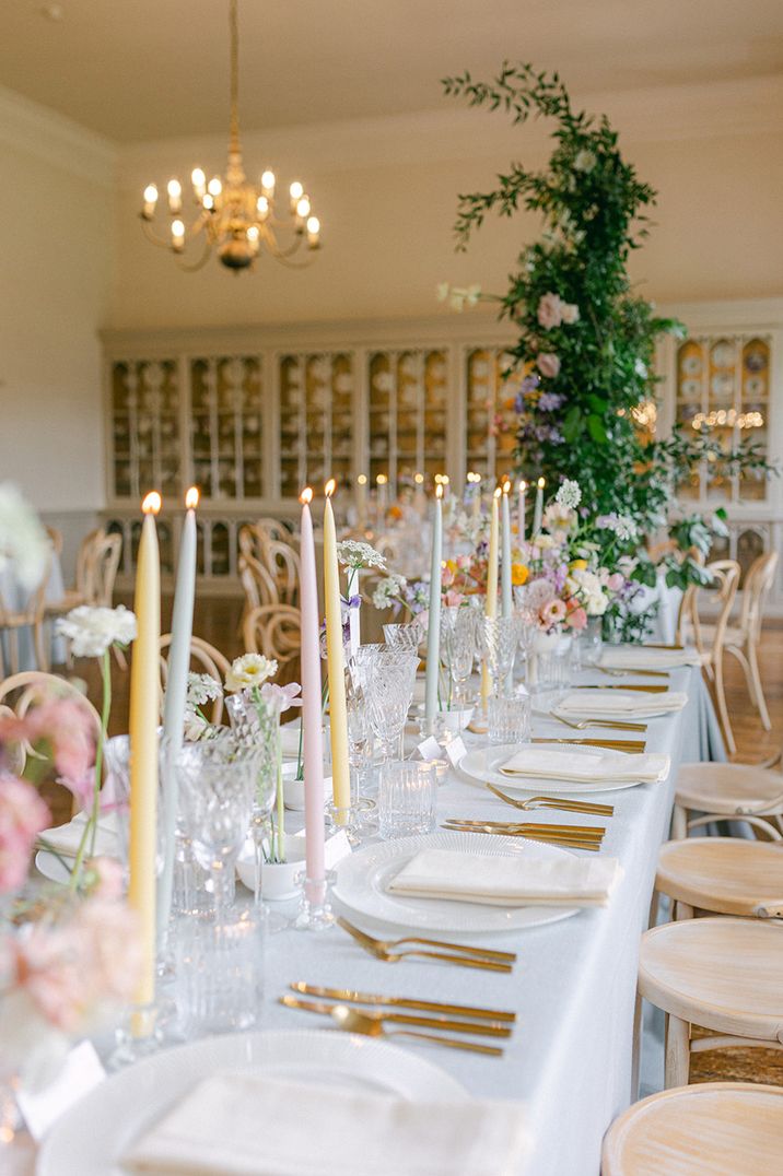 pastel-tablescape