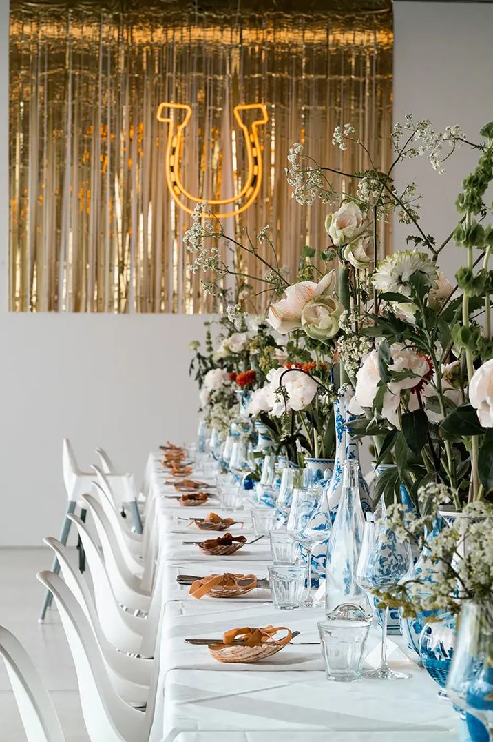 wedding-table-decor-coastal-wedding-venue