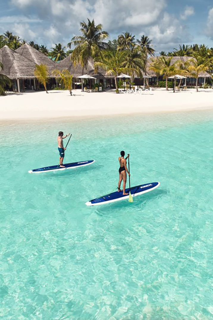 couple-paddle-boarding-holiday-activity