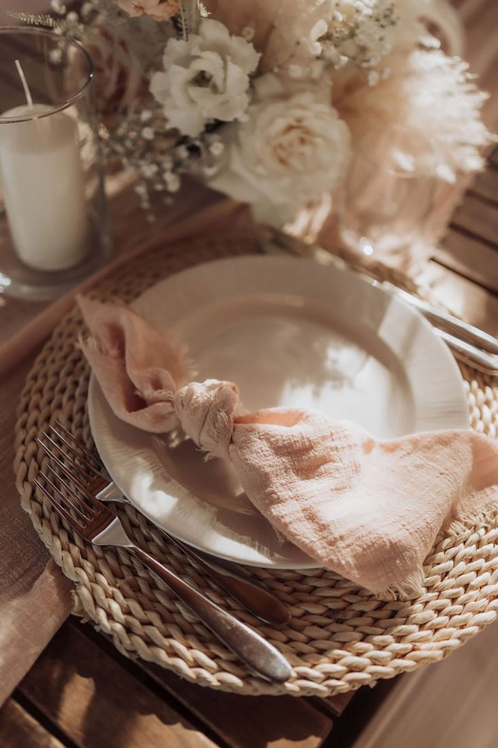 soft blush and neutral table decor for wedding