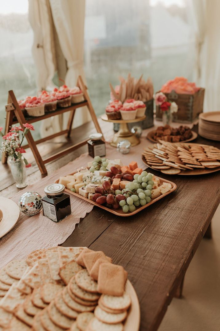 charcuterie-grazing-table