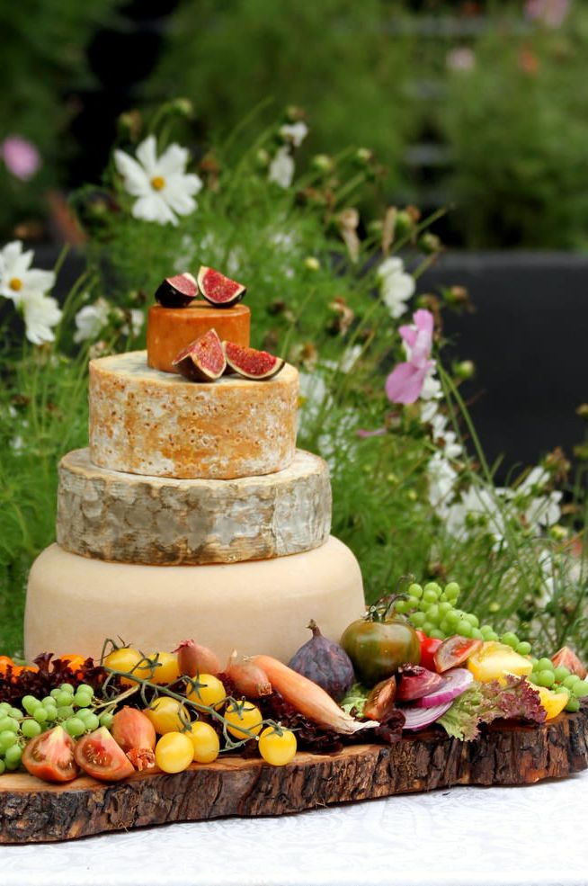 Cheese Tower From The Cheese Plate // How To Create The Perfect Wedding Cheese Tower