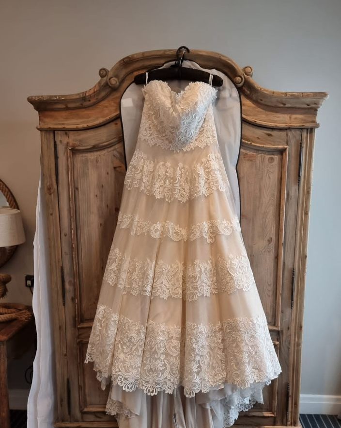 Vintage Lace Wedding Dresses UK