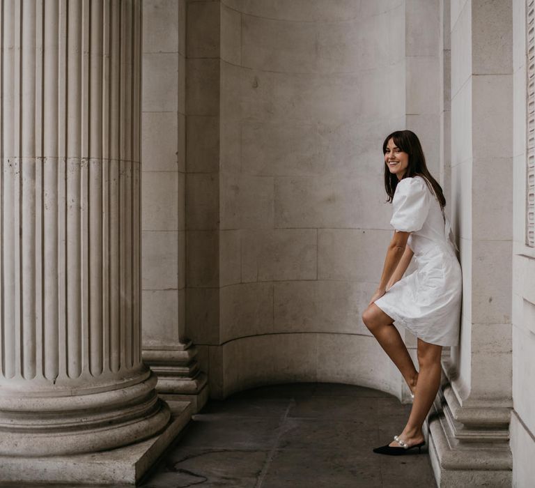 Stylish bride for city elopement 