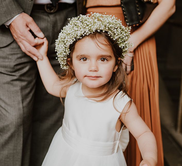 Flower girl wearing a gypsophila flower crown 