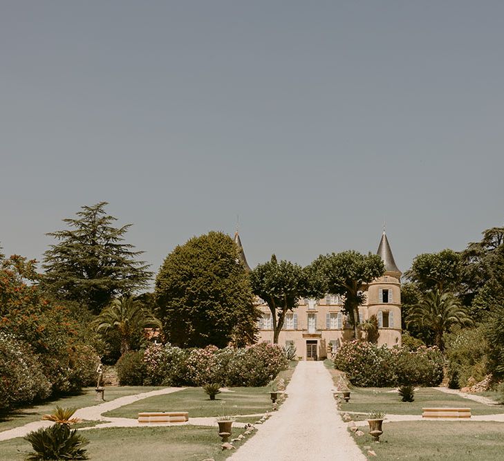 Chateau De Robernier for classic styled wedding in the South of France 