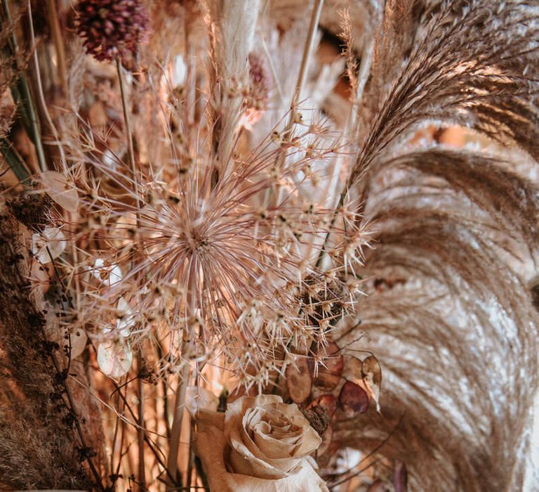 Dried wildflowers and pampas grass details