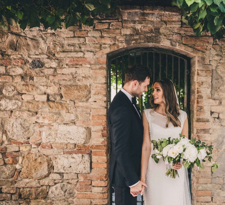 Stunning Tuscany wedding photography bride and groom