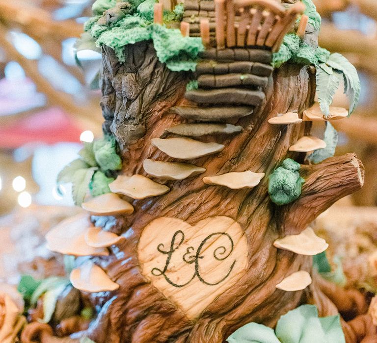 Lord Of The Rings inspired wedding cake of The Shire