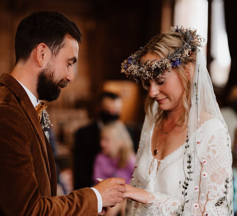 Wedding ceremony portraits by Taylor-Hughes Photography