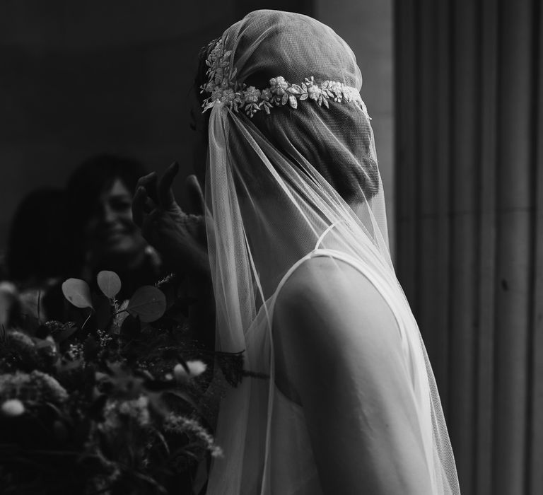 Lace cap detail on Juliet wedding veil 