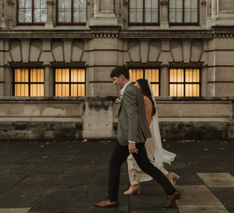 Urban bride and groom portraits by Alba Turnbull Photography 