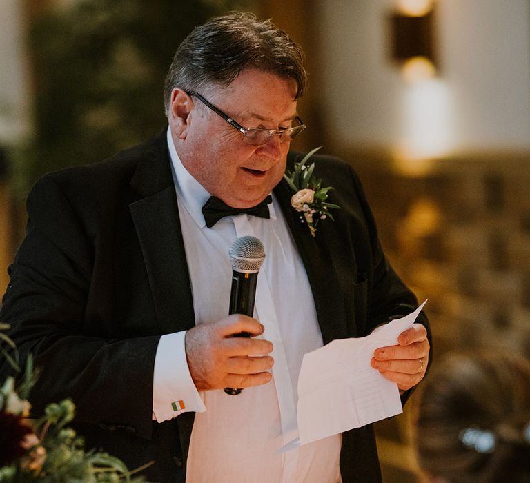 Father of the bride wedding speech in a tuxedo and bow toe 