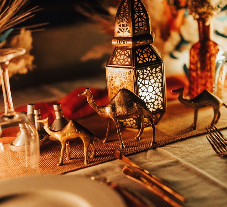 Metal camel wedding table decorations 