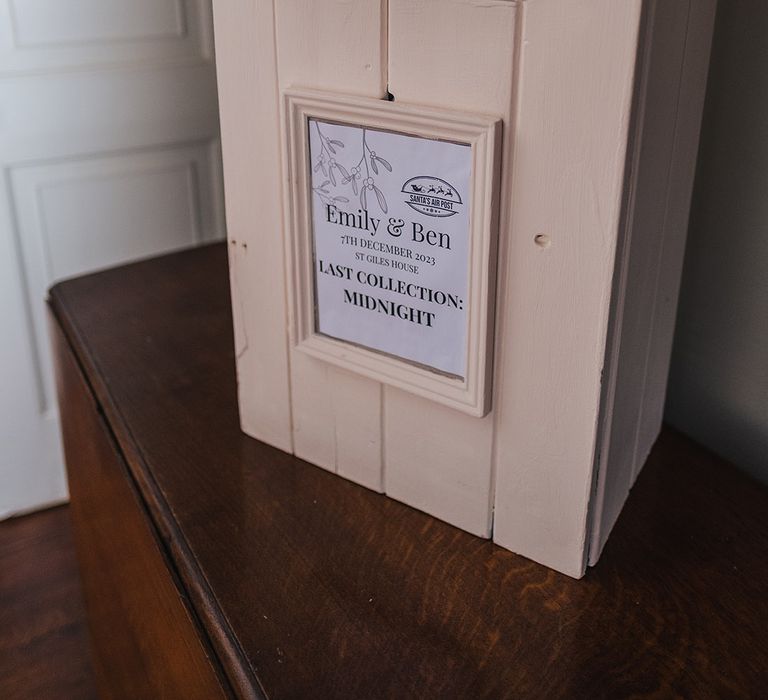 White wedding post box for cards from guests 