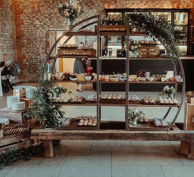 Farbridge wedding venue canapé display 