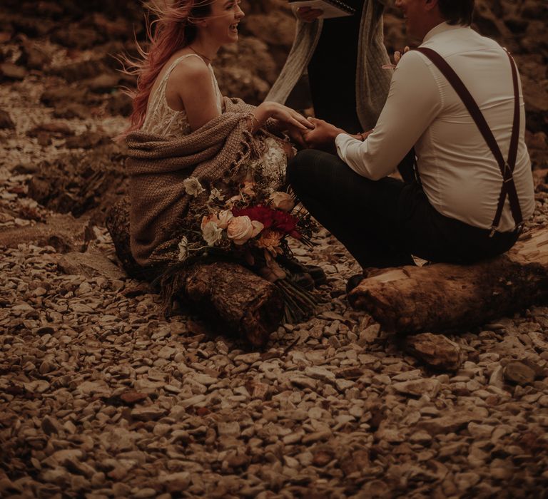 Intimate beach elopement wedding pictures by Esme Whiteside Photography