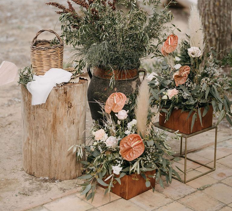 Terracotta coloured anthuriums with boho flowers at destination wedding with boho styling 