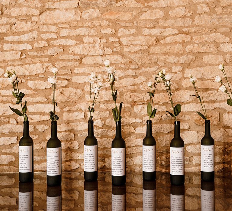 wine bottle wedding table plan decoration