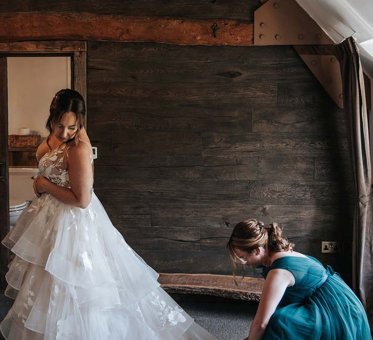 Bride in a layered tulle wedding dress