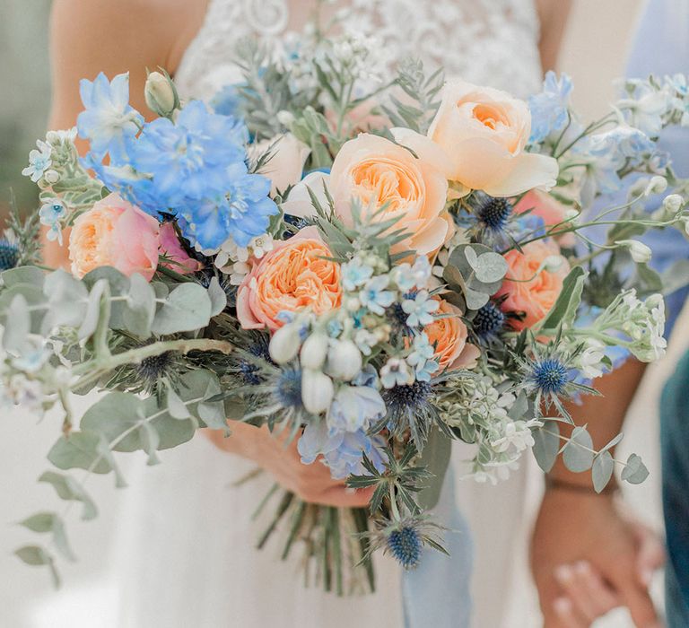 Peach and blue wedding colour palette for the wedding bouquet 