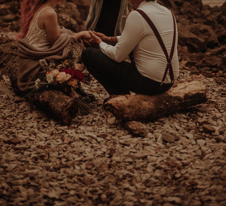 Intimate beach elopement wedding pictures by Esme Whiteside Photography