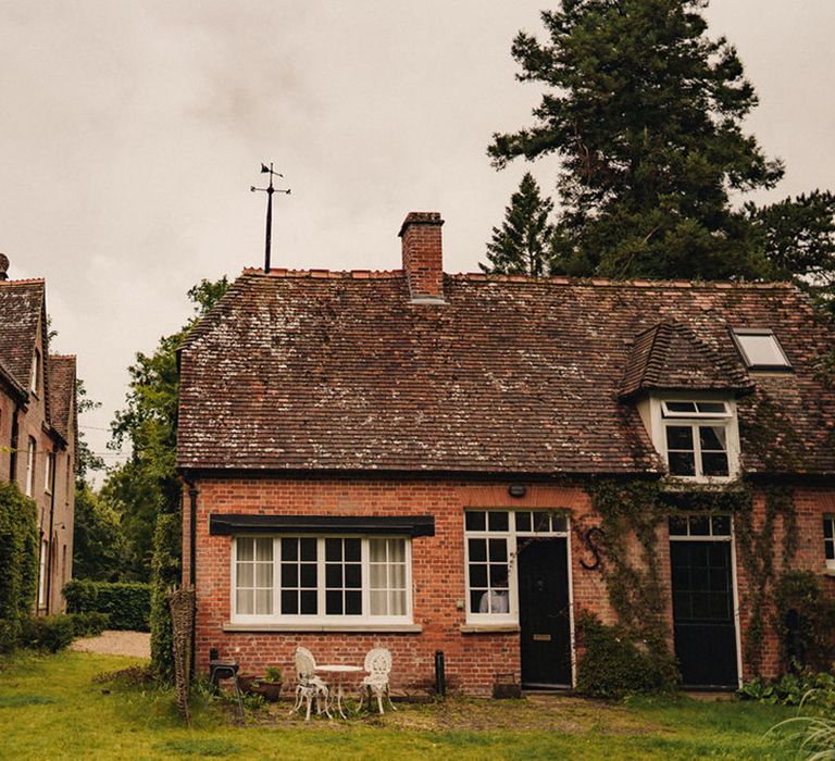 Countryside setting for wedding day 