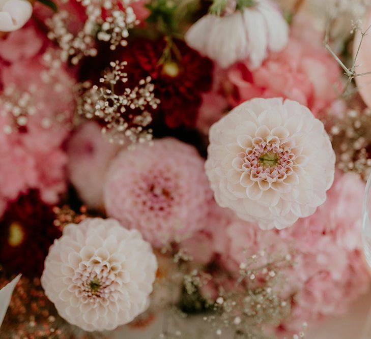 White and pink dalia flowers for Iranian wedding 