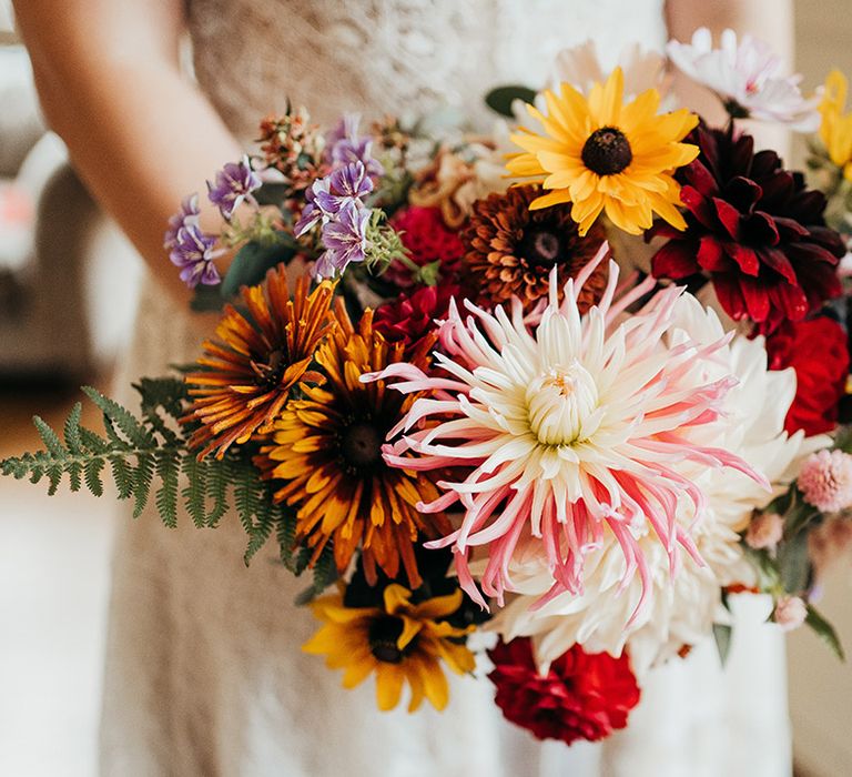 Sunflowers, dahlias and other autumnal seasonal wedding flowers for September wedding 