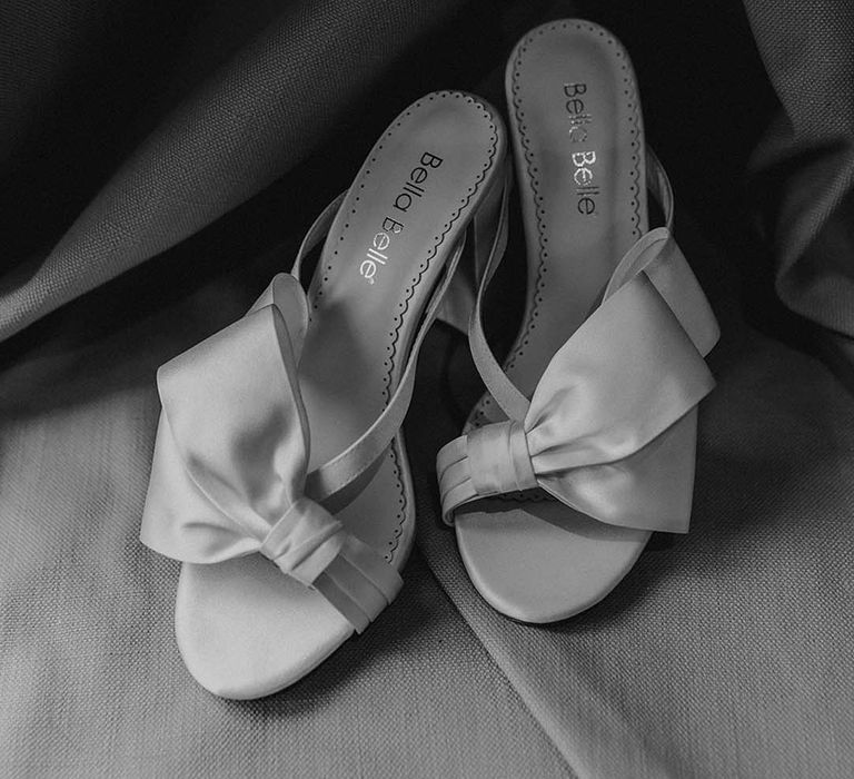 Bow detail wedding shoes for the bride 