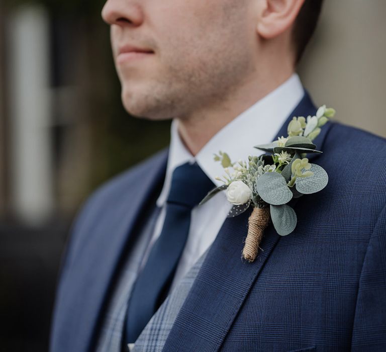 Navy silk tie & rustic string tied wedding boutonniere