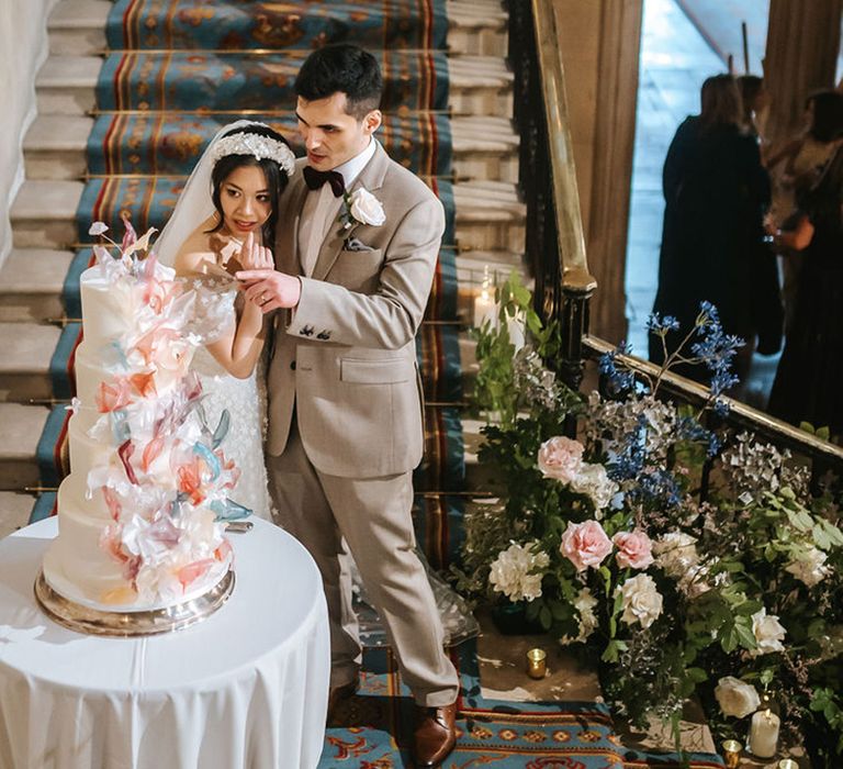 Pastel wedding cake with sugar glass decorations 